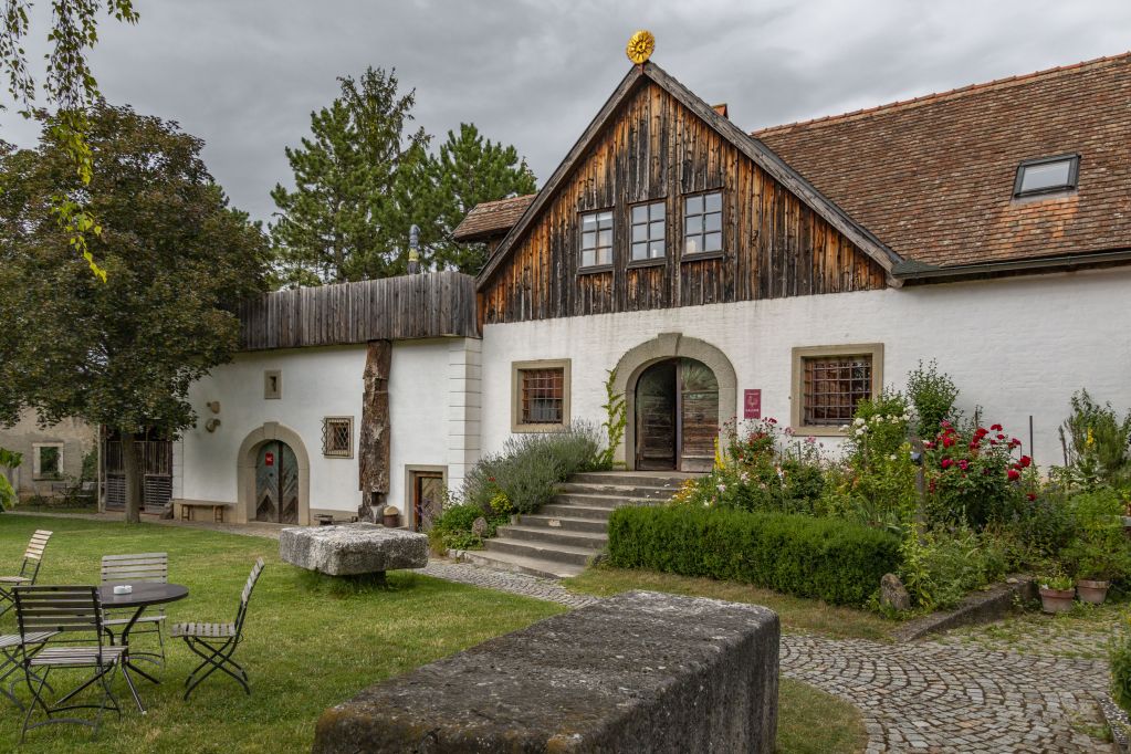 Himmelkeller, Außenanlage (© Gerhard Bauer)